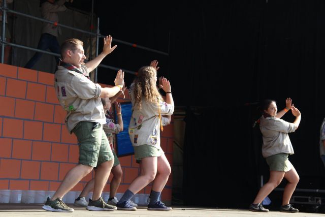 showploeg doet de jaarthemadans op Herfstontmoeting