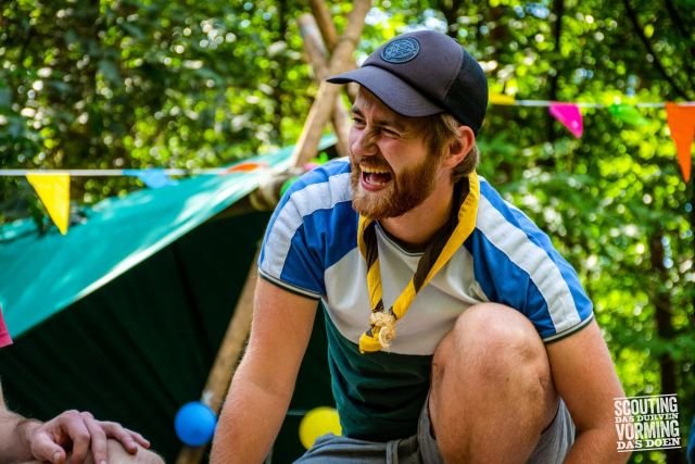 Lachende leider op vormingscursus Lachende leider op vormingscursus