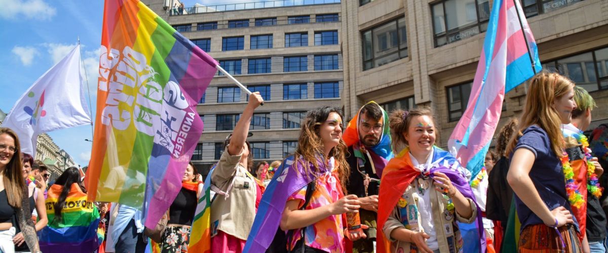 Scouts en gidsen op de Pride