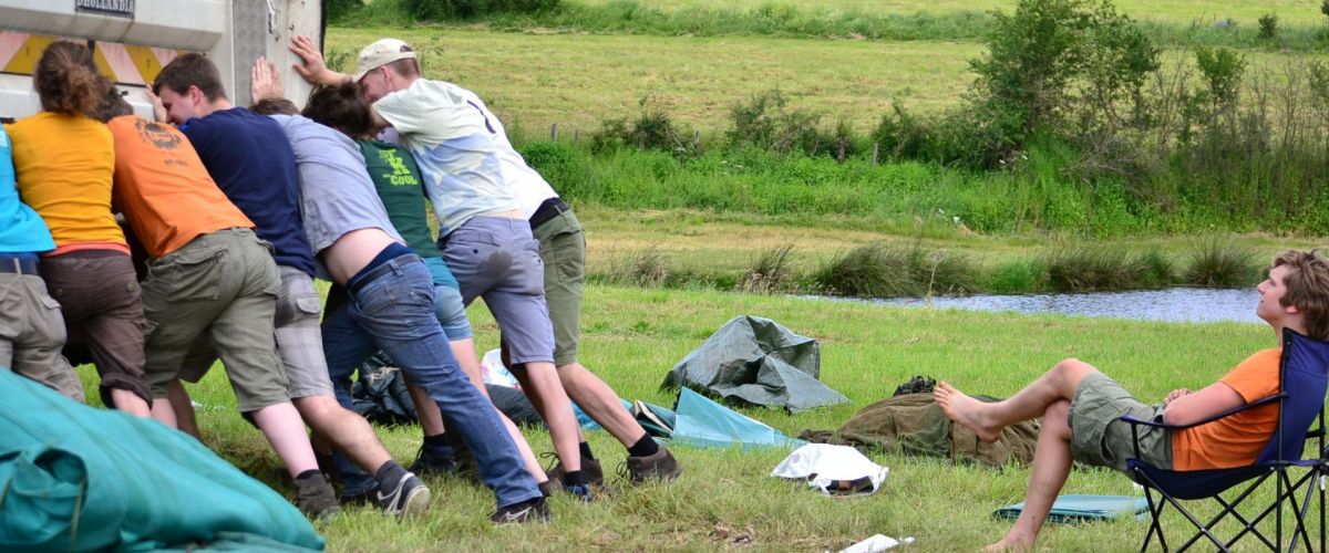 Mariska Schalk Leiding vult container