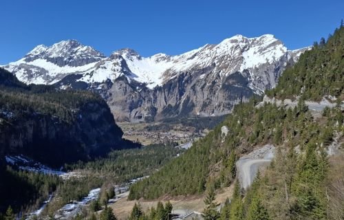 Vallei van Kandersteg, in de Zwitserse Alpen