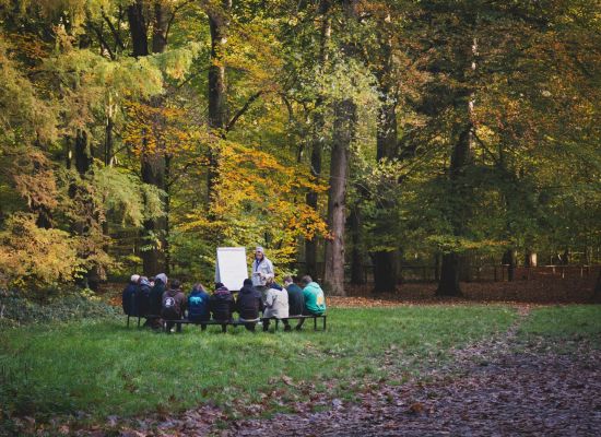 groep leiding overlegt