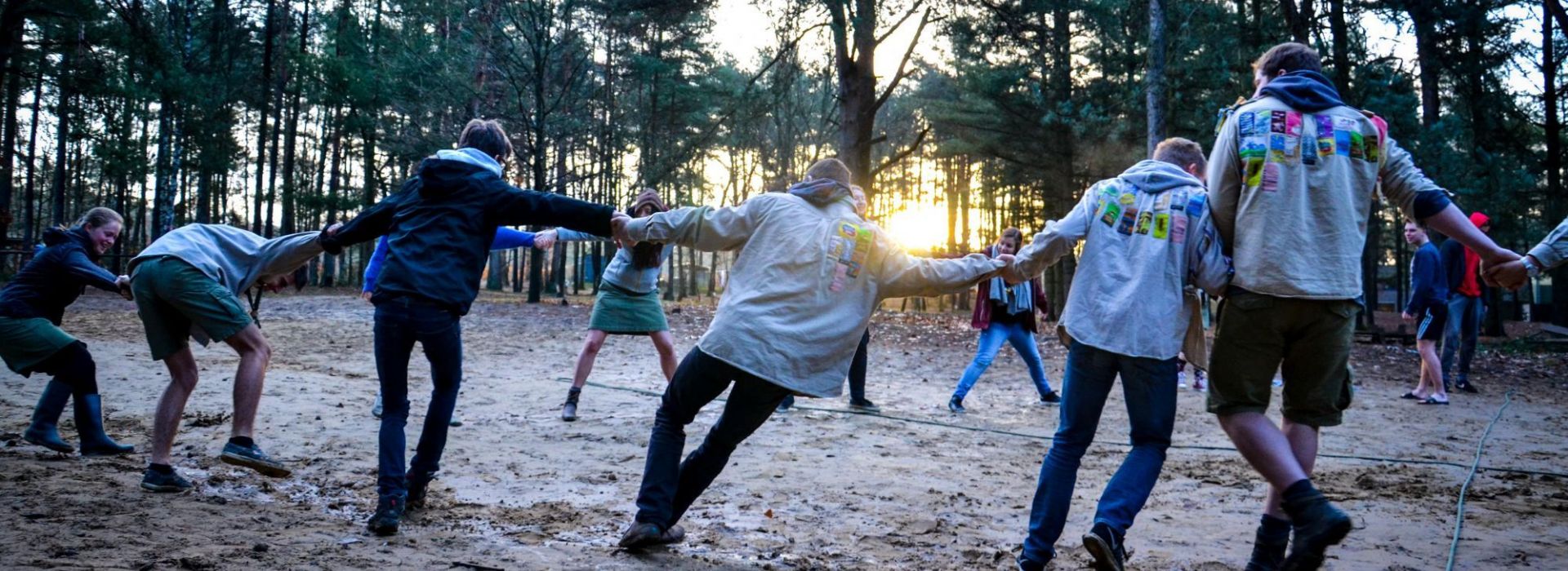 Scouts in een kring