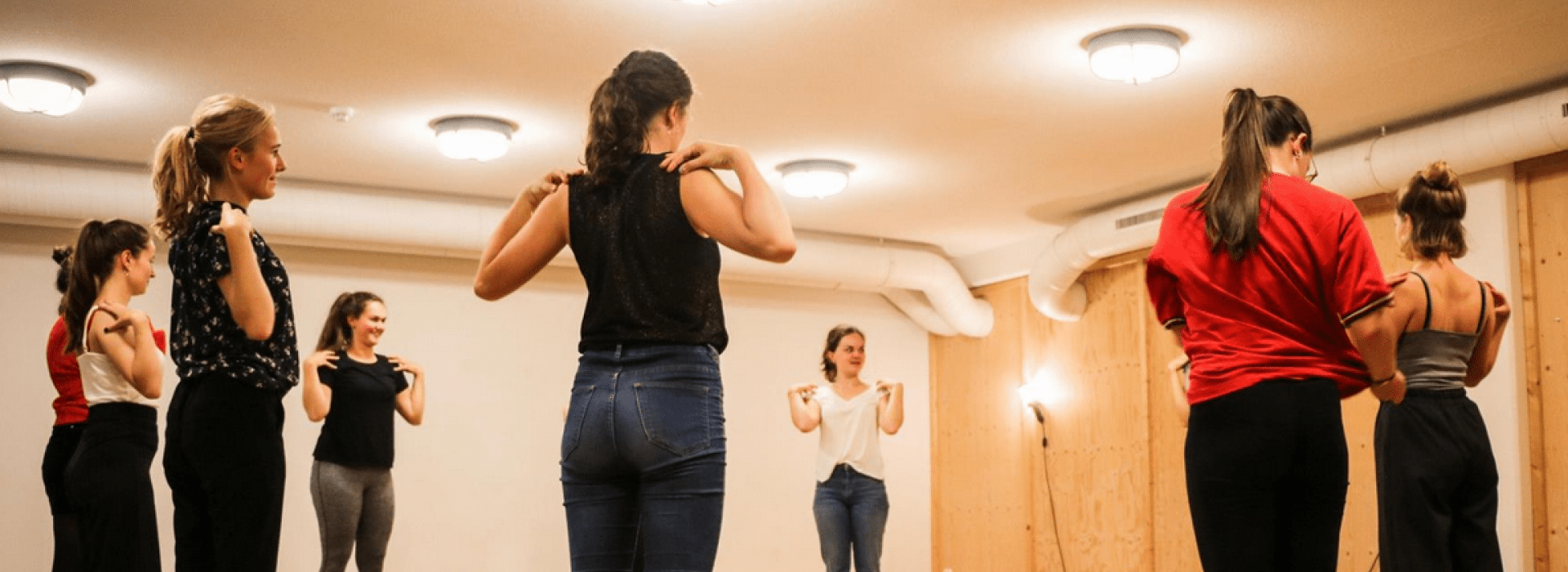 sessie yoga tijdens Vorming à la carte